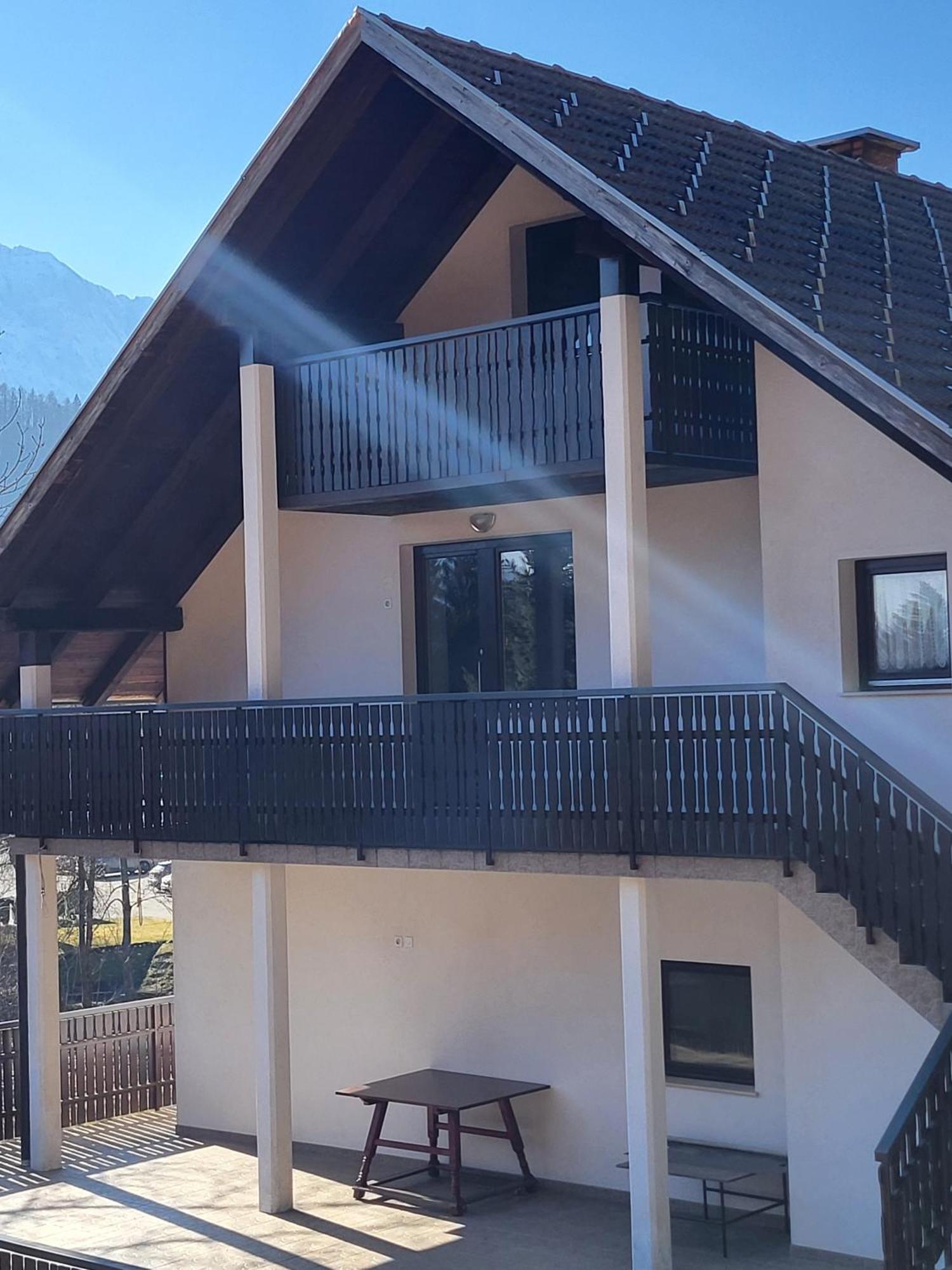 Apartment Dobnikar Kranjska Gora Buitenkant foto
